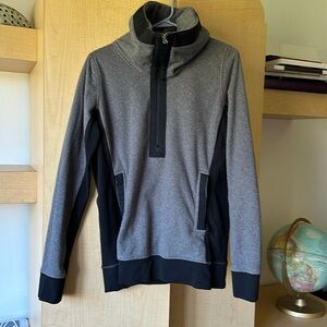 Lululemon half zip fleece pull over